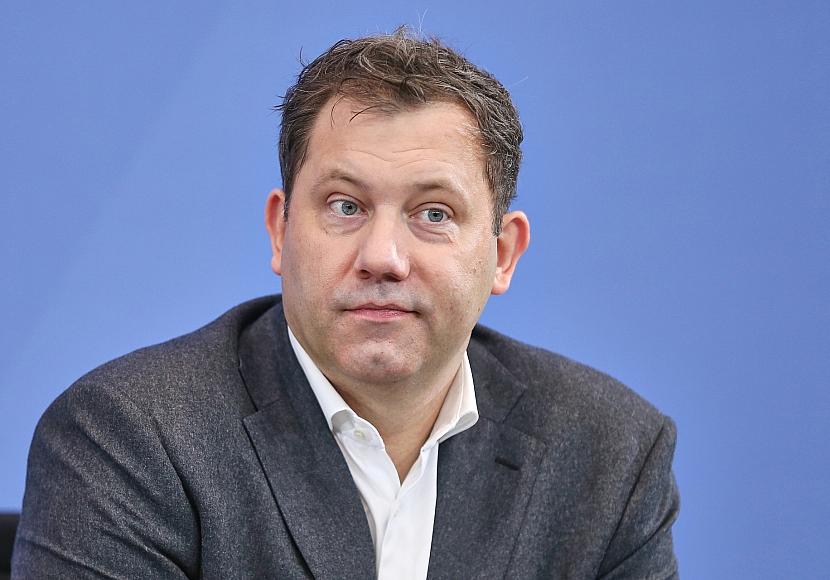 Klingbeil hofft 2026 auf „Lagerfeuer-Momente“ bei Fußball-WM