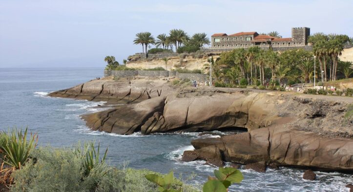 Tragische Todesfälle auf den Kanaren: Touristen in Gefahr