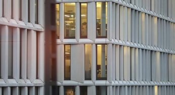 Unternehmen bauen wieder mehr Stellen ab