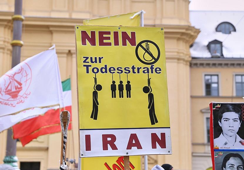 Gazelle Sharmahd spricht von „Politizid“ im Iran