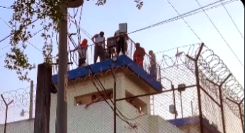 Massive Gefängnismeuterei mit mehr als 40 Geiseln