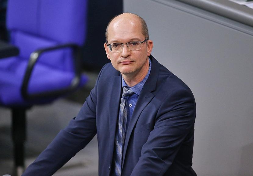 Thüringer AfD fordert schärfere Regeln für Mitarbeiter