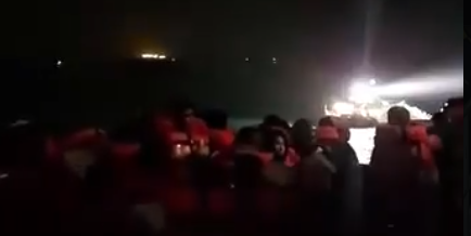 Kreuzfahrtschiff brennt lichterloh