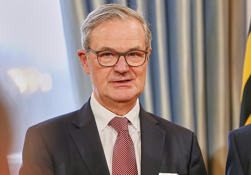 Scheidender Rechnungshof-Präsident beklagt „Verschiebebahnhof“