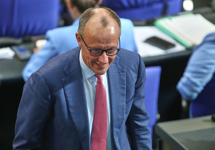 Infratest: Union setzt sich in Sonntagsfrage von AfD ab