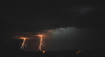Alarmstufe Rot: DWD aktualisiert Wetterwarnungen