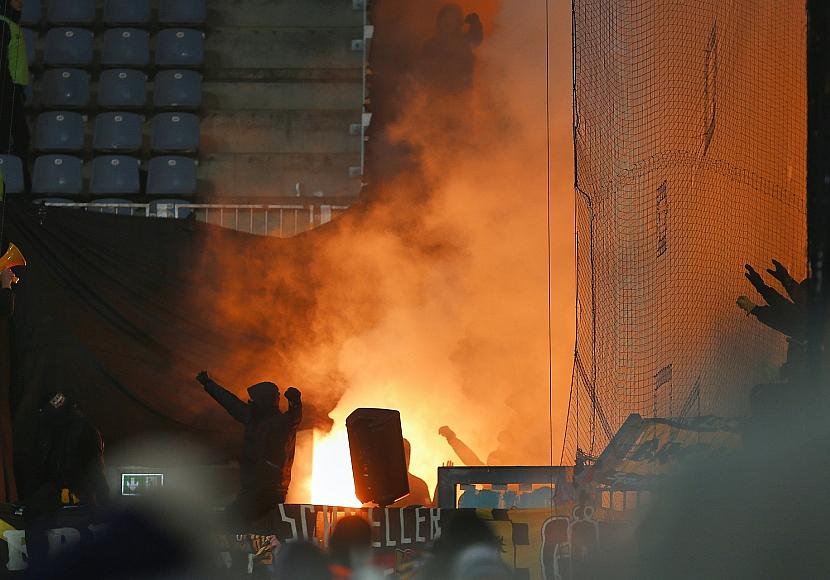NRW-Innenminister will Fußball-Randale wieder auf IMK thematisieren