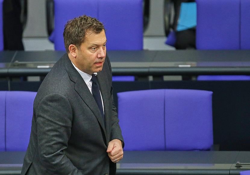 Klingbeil hält „Tankrabatt“ für „wichtiges Signal“