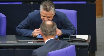 Kanzleramtsminister räumt Kommunikationsdefizite ein
