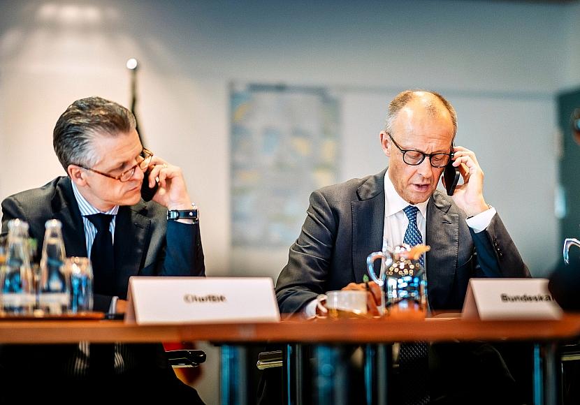 Berlin würde entführtes Passagierflugzeug nicht abschießen