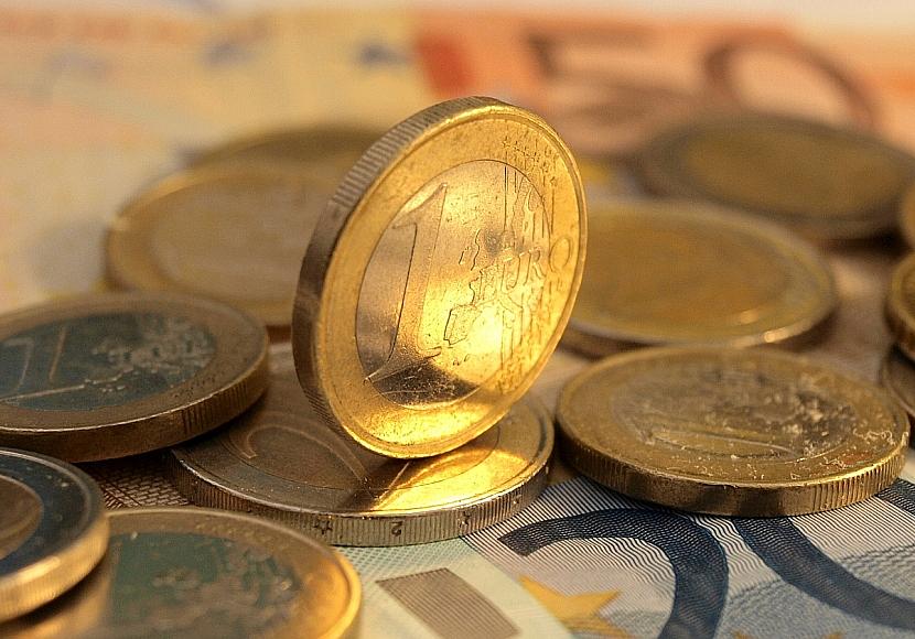 SPD-Experte offen für höheren Pflegebeitrag für Kinderlose