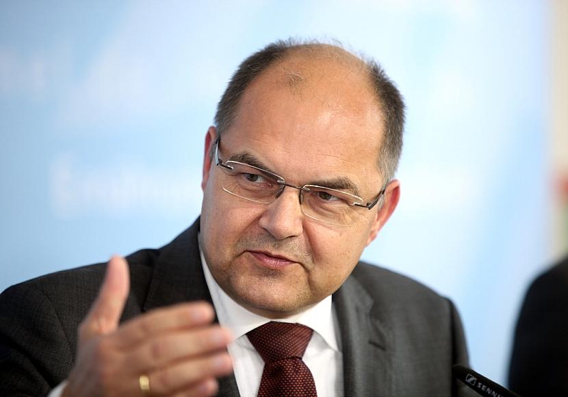 Christian Schmidt weist Vorwurf des US-Drucks zurück
