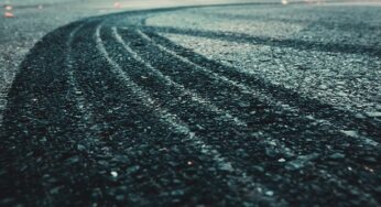 Es gibt Opfer: Auto rast in NRW in Menschengruppe