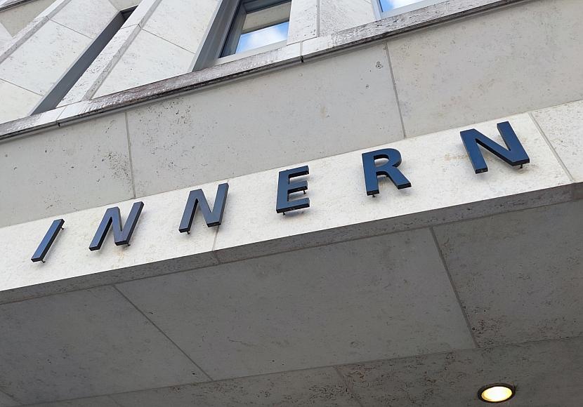 Innenministerien: Rechtsextremisten besitzen Hunderte Schusswaffen