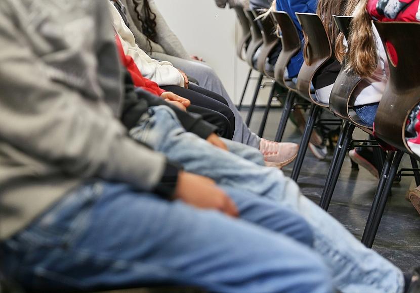 Lehrerverband fordert Störsender gegen KI-Betrug bei Prüfungen