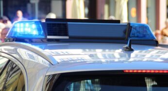 Großalarm in deutscher Großstadt: SUV rast in Menschengruppe