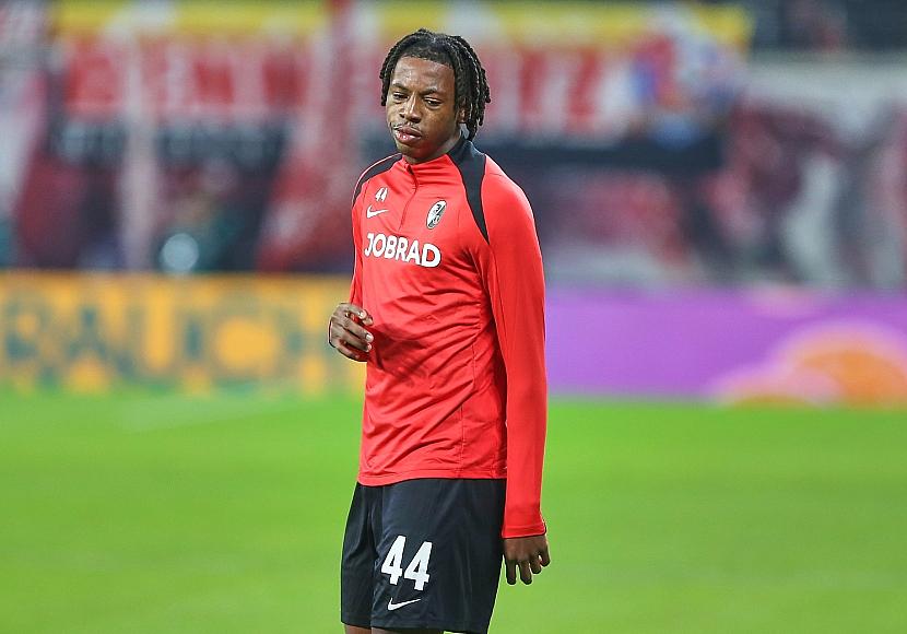 Manzambi wechselt zu Aston Villa