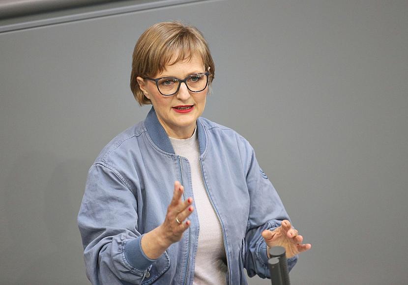 Grüne werfen Regierung mutlose Reformen vor