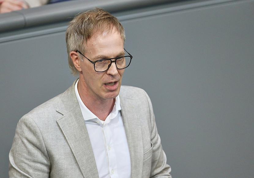 SPD-Politiker verteidigt Drohnen-Zuständigkeiten