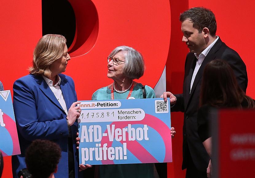 Linke fordert SPD zu AfD-Verbotsverfahren auf