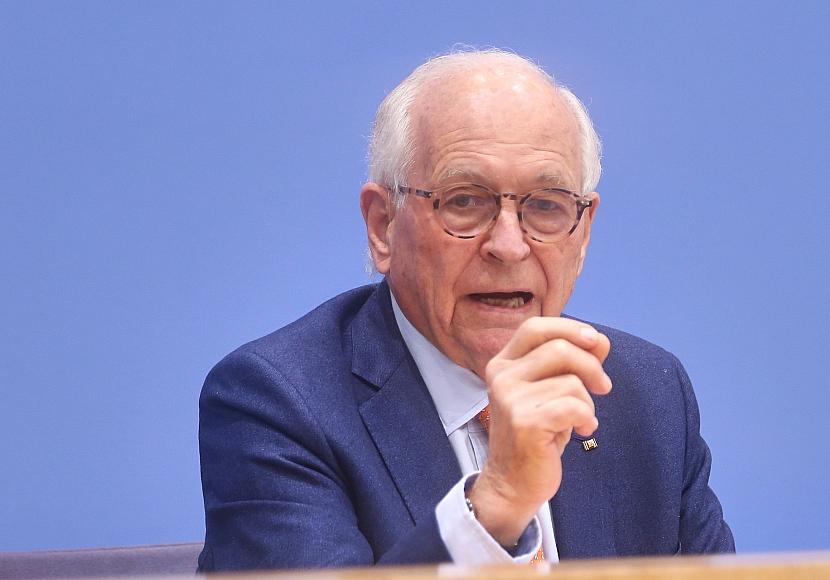 Ischinger warnt vor „gefährlichstem Herbst“ seit Ukraine-Krieg
