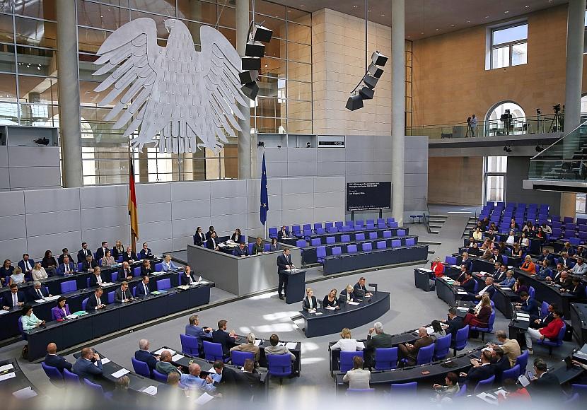 Haushaltswoche beginnt – Klingbeil sieht Aufschwung