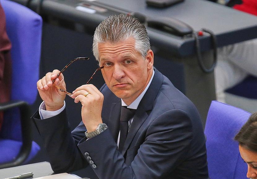 Frei droht möglicher AfD-Landesregierung mit Bundeszwang