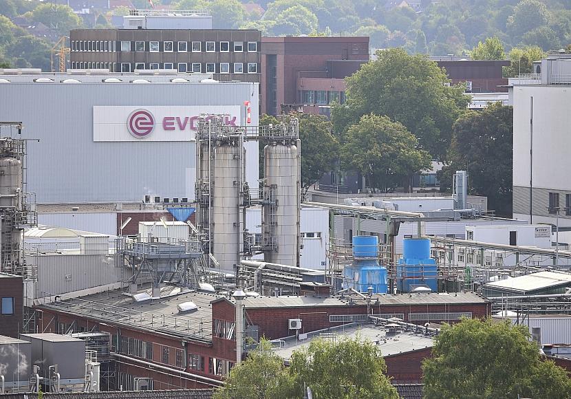 Evonik will 3.200 Stellen abbauen – 2.150 in Deutschland