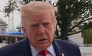 Vor Xi Jinping: Trump offenbart Demenz-Erkrankung