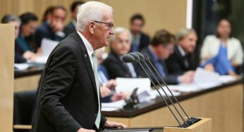 Kretschmann hält Demokratie in Deutschland für enorm gefährdet
