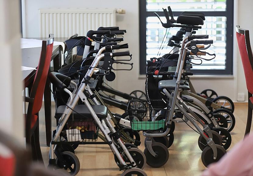 GKV-Chef drängt bei Pflegekommission auf schnelle Gesetzgebung