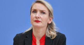 Bayerns Innenminister hält Schwerdtner für Gefahr für Deutschland
