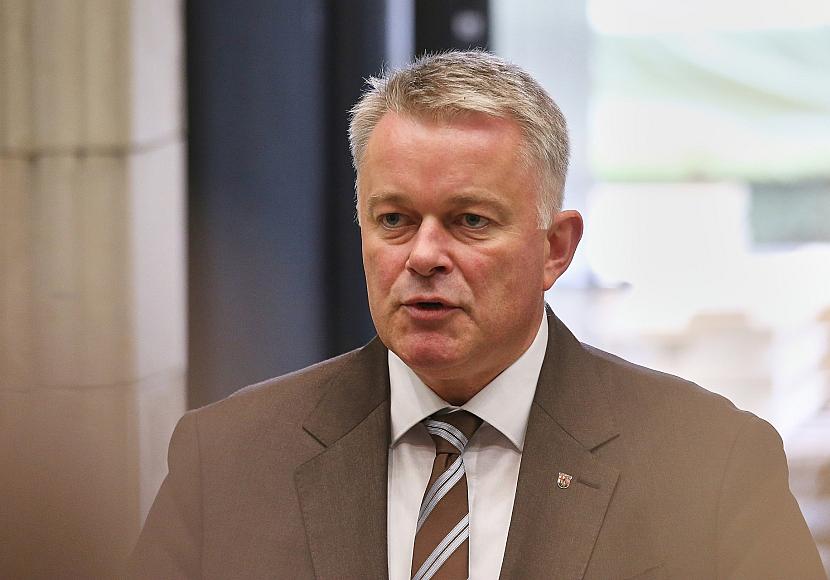 Schnieder weist Mitschuld-Vorwürfe nach Bas-Rücktritt zurück