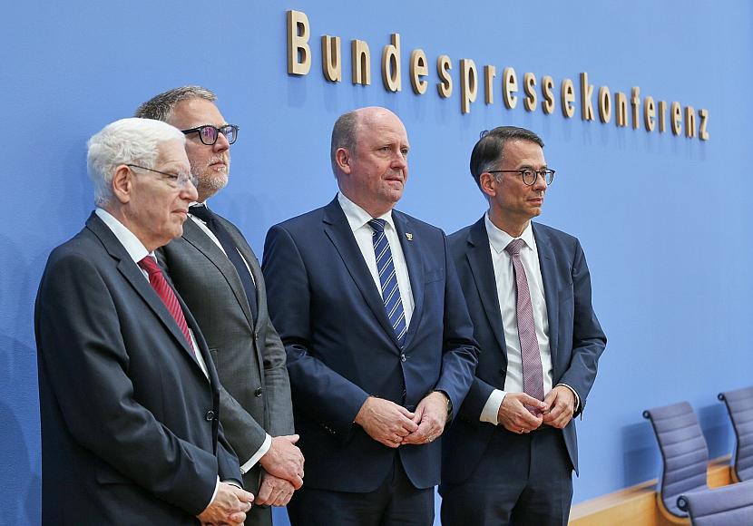 Gutachten: Leugnung des Existenzrechts Israels straffähig
