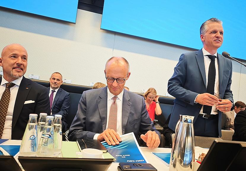 Drohung gegen Rot-Rot-Grün: Reichinnek wirft Union „Bigotterie“ vor