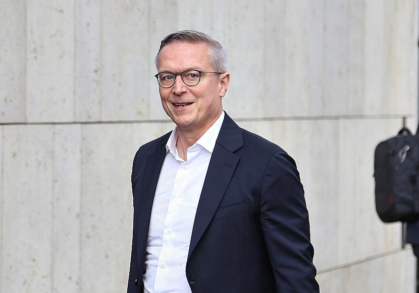 Wildberger setzt auf KI-Wachstum statt zusätzlicher KI-Steuer
