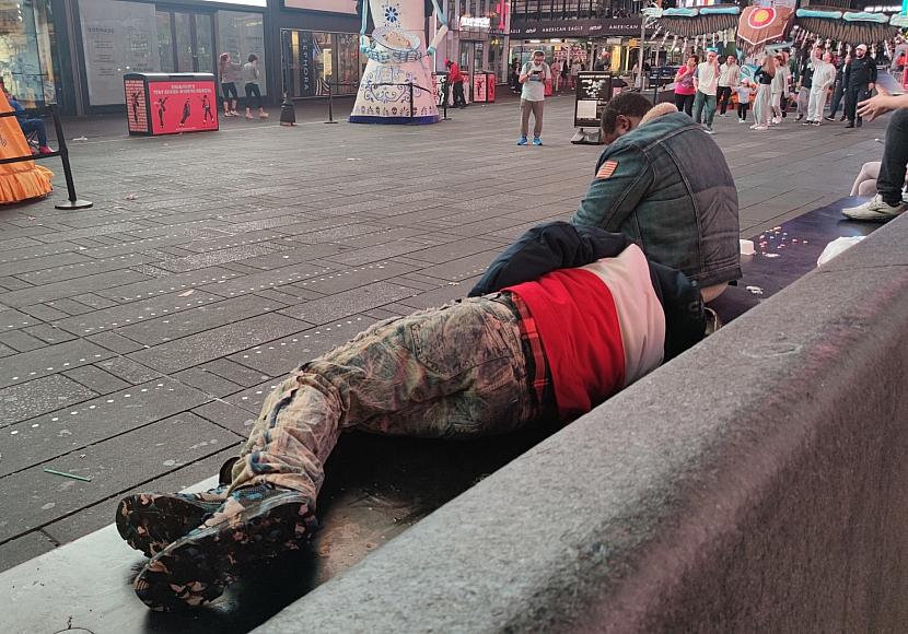 Doro Pesch schildert Flucht zu Obdachlosen in New York