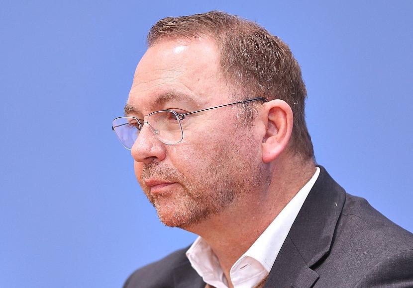Verdi-Chef verlangt Gesetzentwurf zur Rente mit 63